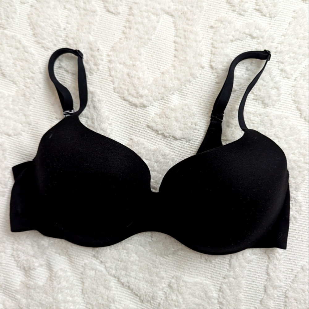 Victoria's Secret Line Demi Bra